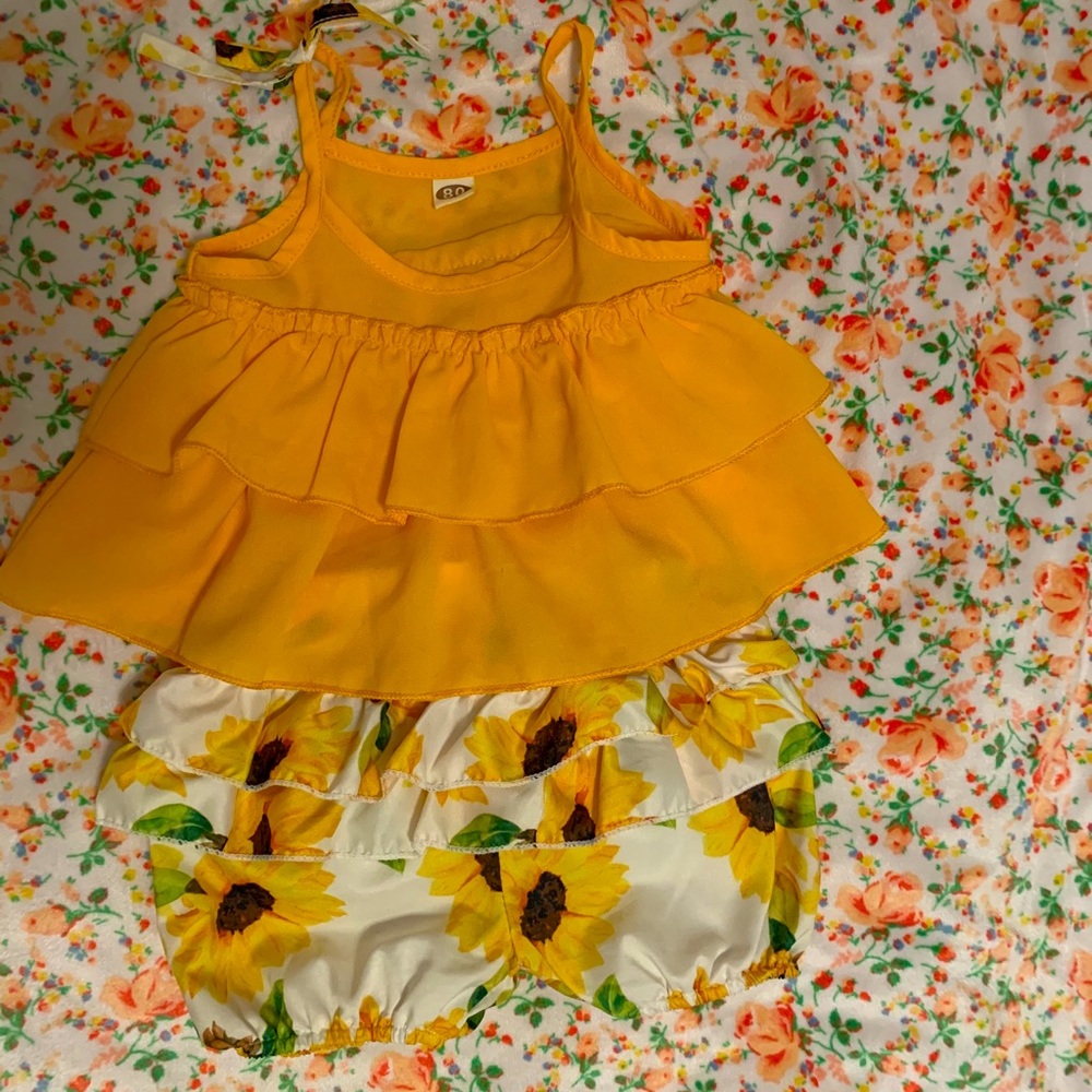 Sunflower Ruffle Crop and Ruffle Diaper Short